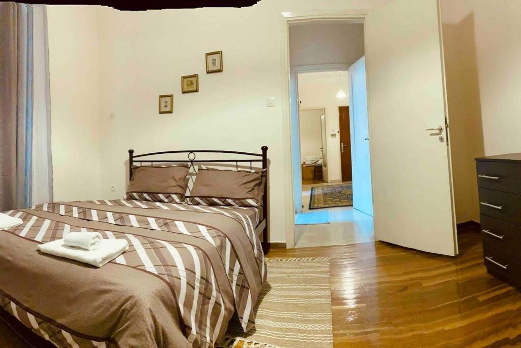 Apartament B&J City Center Kalamata Zewnętrze zdjęcie